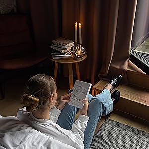 101 Essays That Will Change The Way You Think by Brianna Wiest