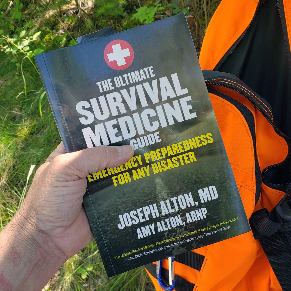 The Ultimate Survival Medicine Guide by Amy & Joseph Alton