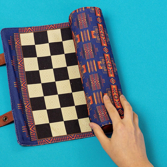 BUST-DOWN PENDLETON "ROLL IT UP AND GO" CHESS & CHECKERS TRAVEL SET