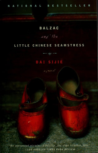 Book cover of 'Balzac and the Little Chinese Seamstress' with red shoes on a dark background