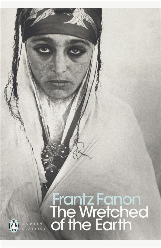 Book front cover of 'The Wretched of the Earth' by Frantz Fanon.