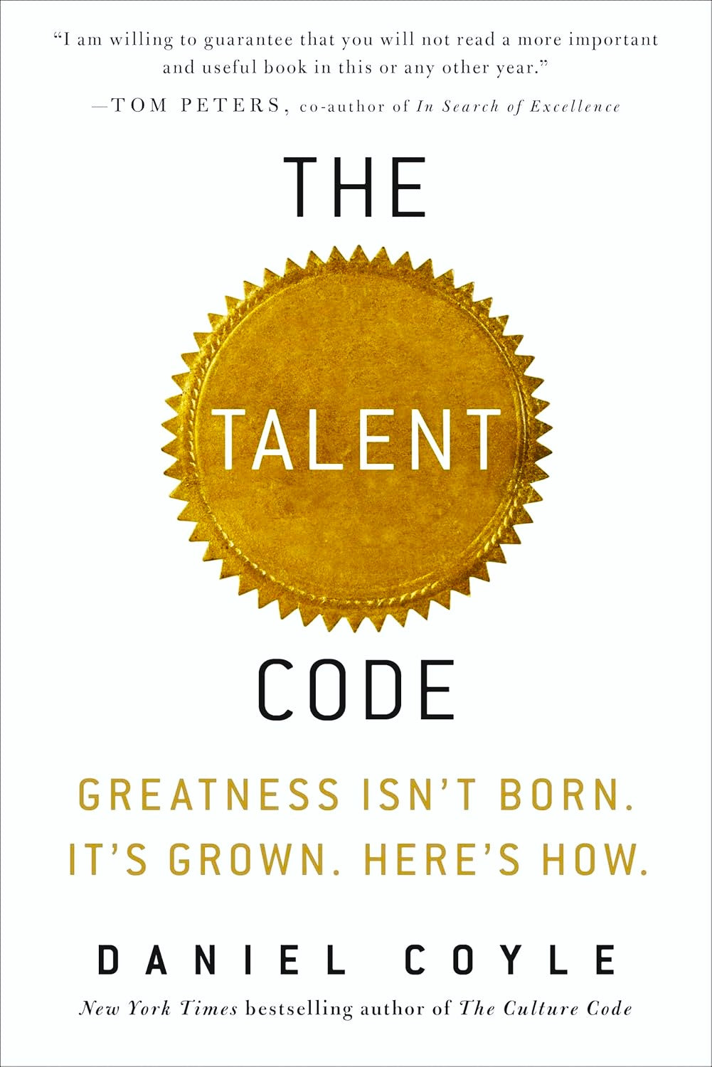 Book cover of 'The Talent Code' by Daniel Coyle with a gold emblem on a white background.