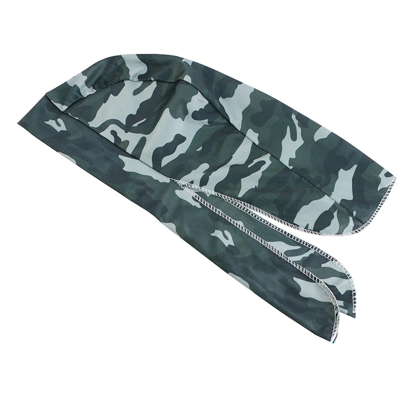 Camouflage-patterned headband with a zipper on a white background