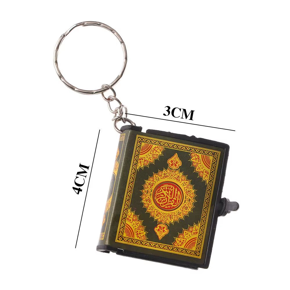 Keychain Qur’an laid flat showing dimensions.