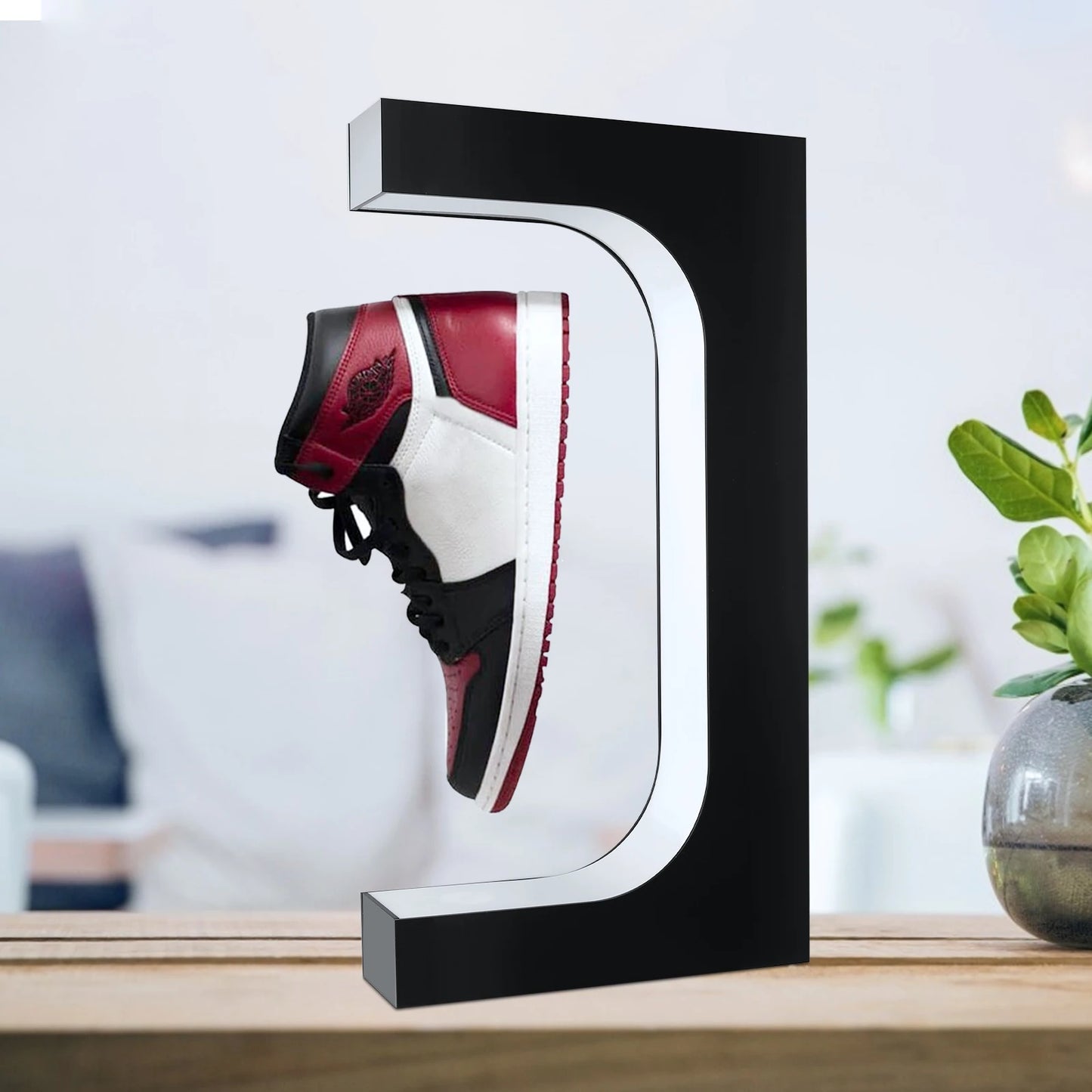 Spotlight Sneaker 360-degree Shoe Display | Magnetic Floating Footwear